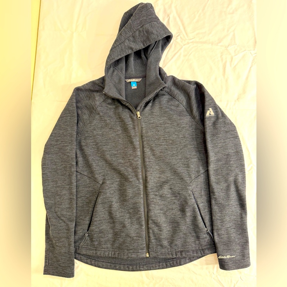 Eddie Bauer cloud layer full zip fleece in charcoal.